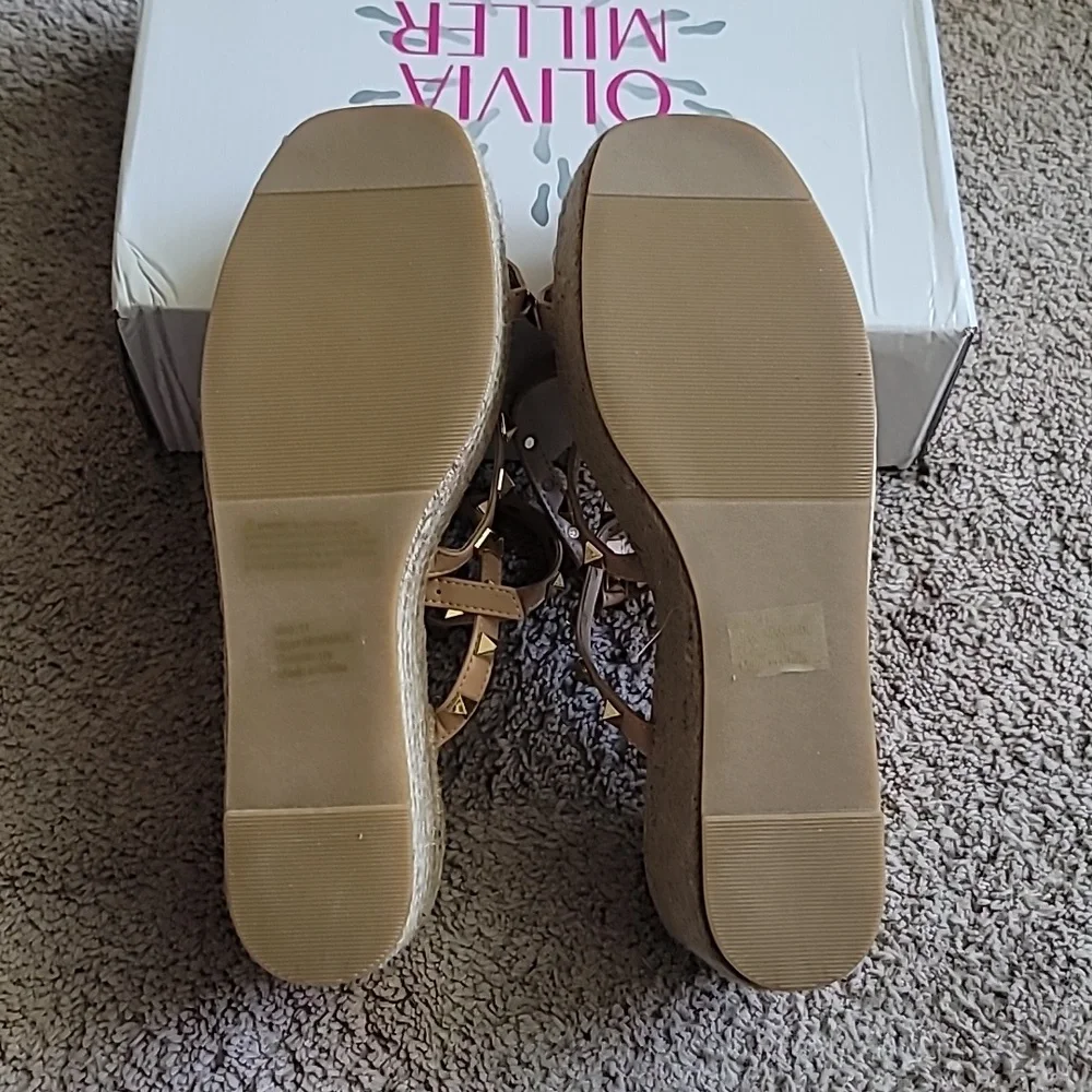 Olivia Miller Nude Tan Studded Espadrille Wedge Sandals